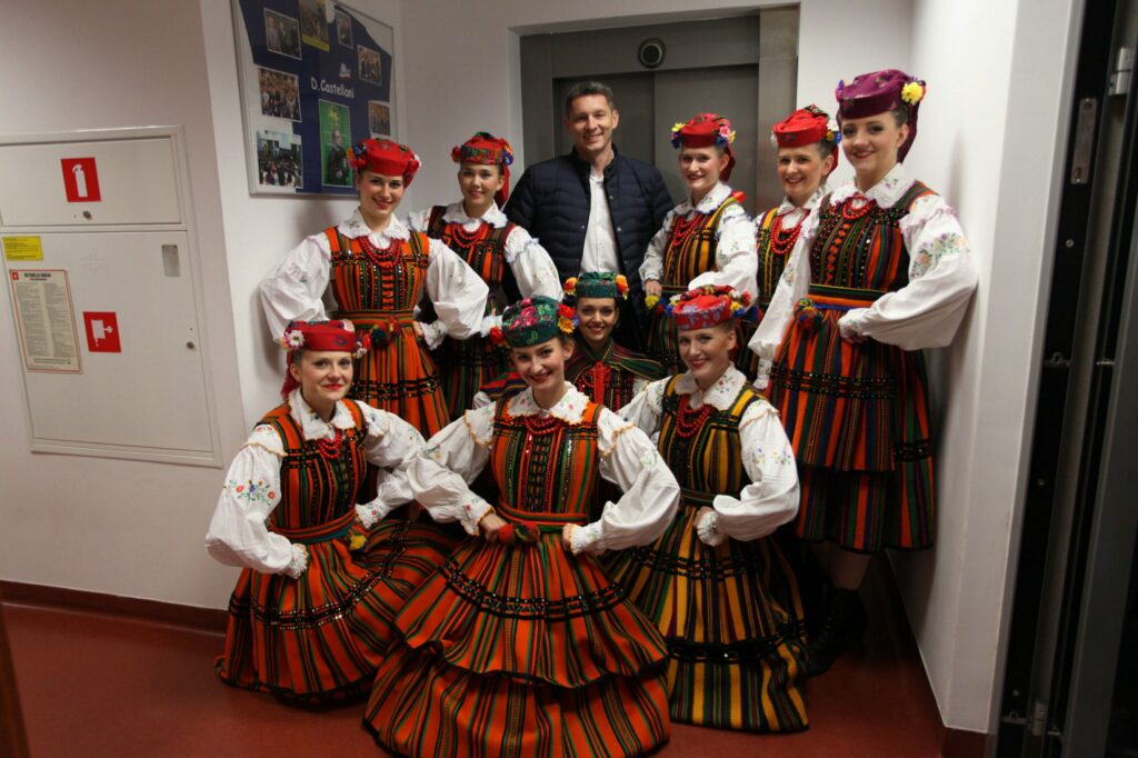 Biesiada z Zespołem Pieśni i Tańca „Kalina”