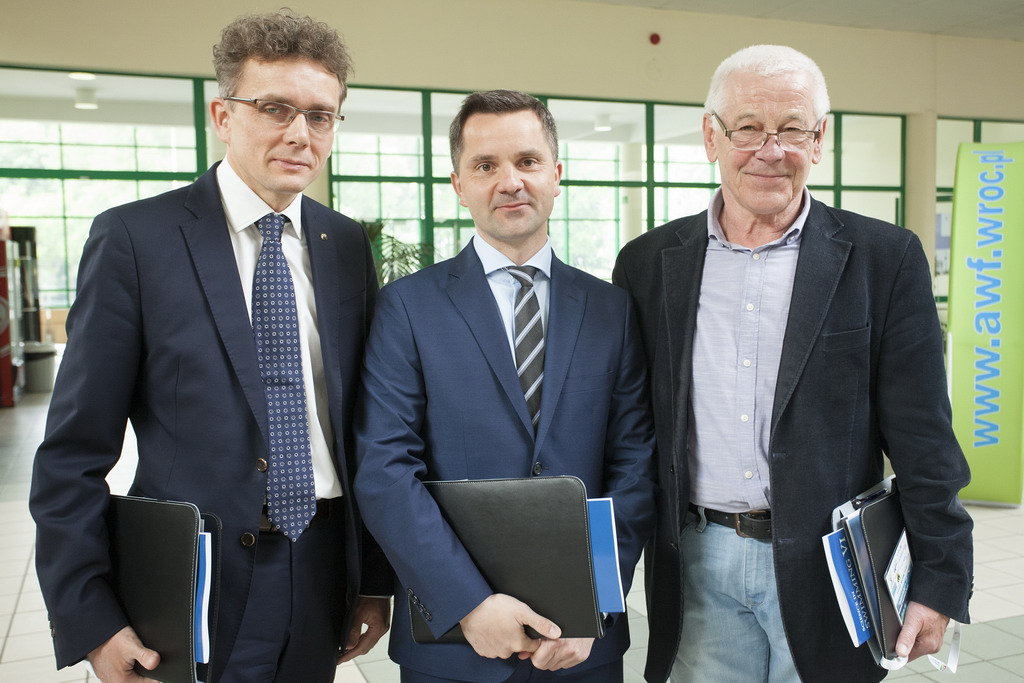 VIII Międzynarodowe Sympozjum „Science and Swimming”