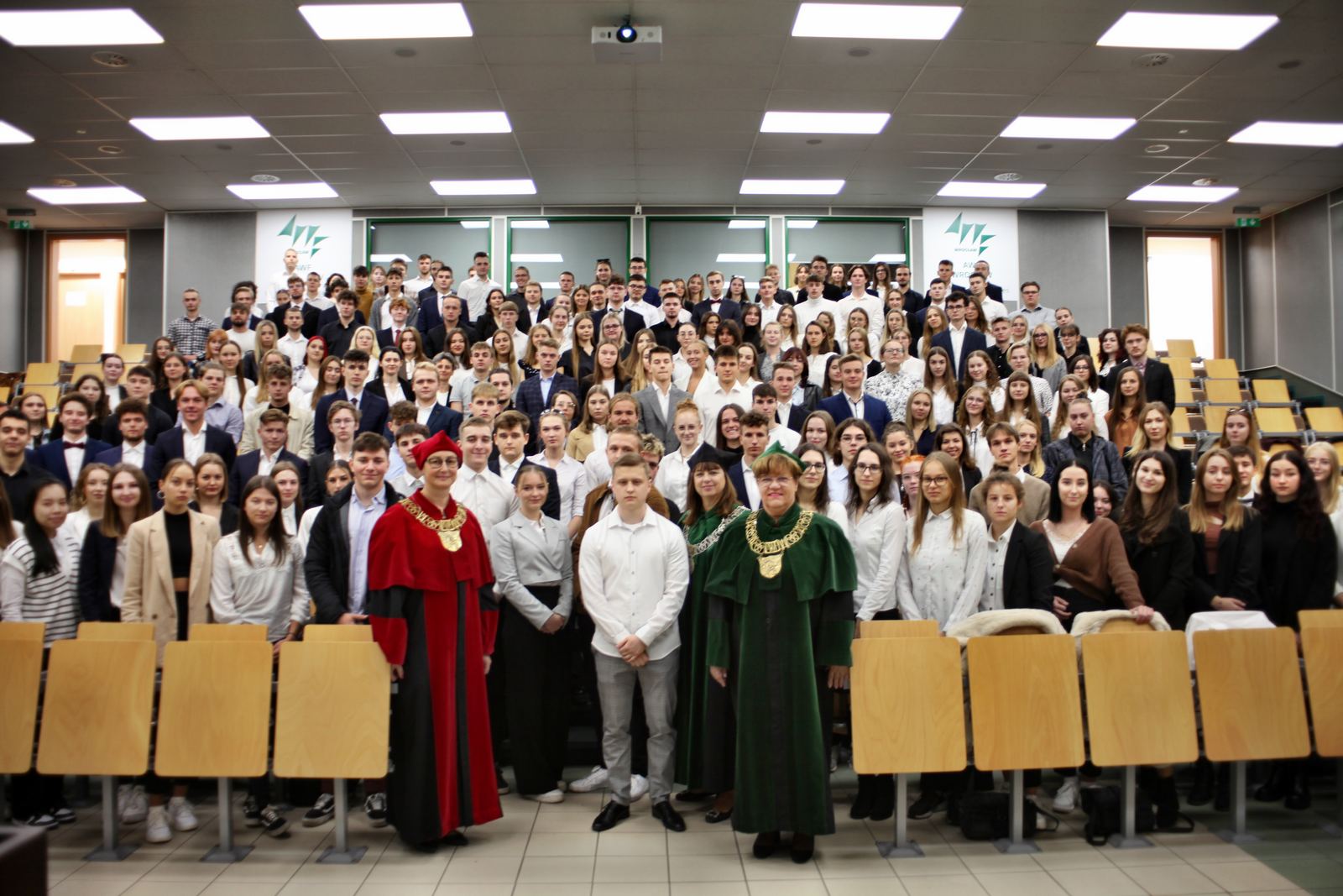 Zdjęcia z przebiegu immatrykulacji studentów I roku kierunku Fizjoterapia w roku akademickim 2022/2023