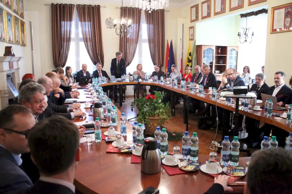 Wręczenie listów gratulacyjnych oraz nagród naukowych I i II stopnia