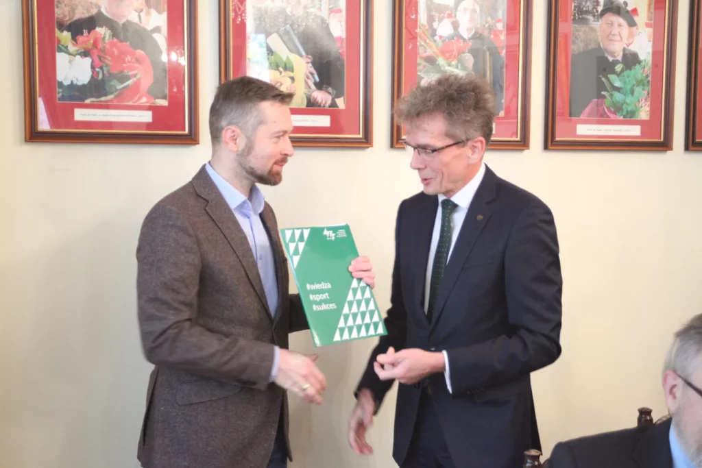 Wręczenie listów gratulacyjnych oraz nagród naukowych I i II stopnia