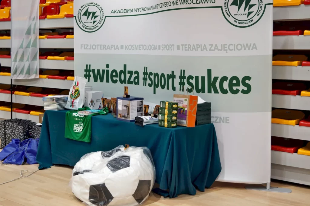 XXXIII Świąteczny Turniej Szóstek Piłkarskich o Puchar Rektora AWF Wrocław