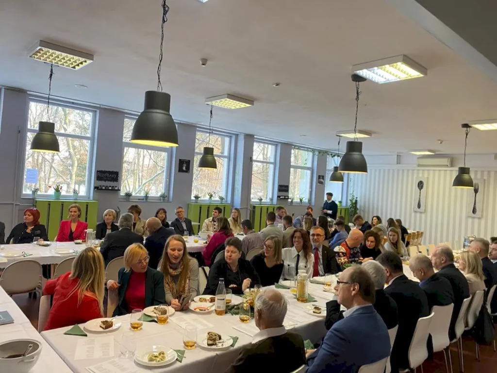 Spotkanie wigilijne Uczelnianej Rady Samorządu Studenckiego z Senatem i władzami Uczelni