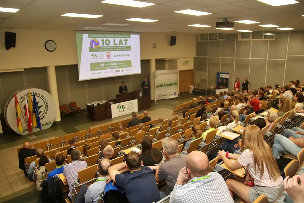 Fot. Łukasz Haraźny - Konferencja - 10 lat Siatkówki Dzieci i Młodzieży w AWF Wrocław i KS AZS-AWF Wrocław