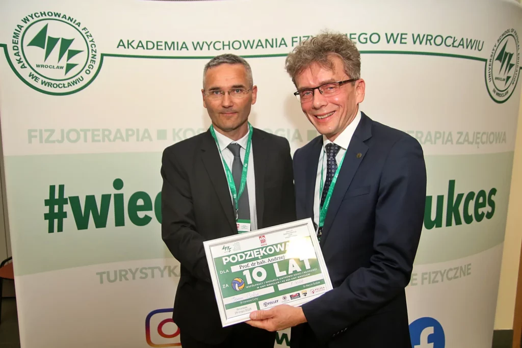 Fot. Łukasz Haraźny - Konferencja - 10 lat Siatkówki Dzieci i Młodzieży w AWF Wrocław i KS AZS-AWF Wrocław