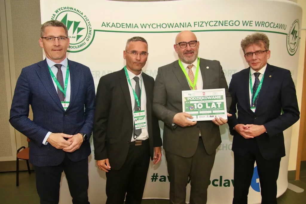Fot. Łukasz Haraźny - Konferencja - 10 lat Siatkówki Dzieci i Młodzieży w AWF Wrocław i KS AZS-AWF Wrocław