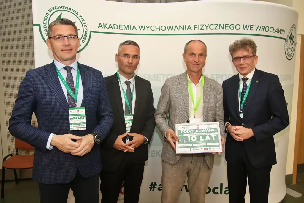Fot. Łukasz Haraźny - Konferencja - 10 lat Siatkówki Dzieci i Młodzieży w AWF Wrocław i KS AZS-AWF Wrocław