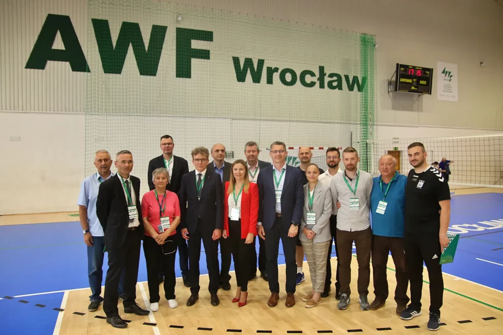 Fot. Łukasz Haraźny - Konferencja - 10 lat Siatkówki Dzieci i Młodzieży w AWF Wrocław i KS AZS-AWF Wrocław