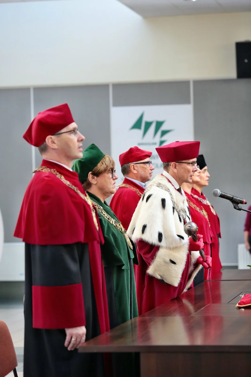 Fot. Andrzej Nowak - Uroczyste wręczenie dyplomów absolwentom AWF Wrocław 2023.