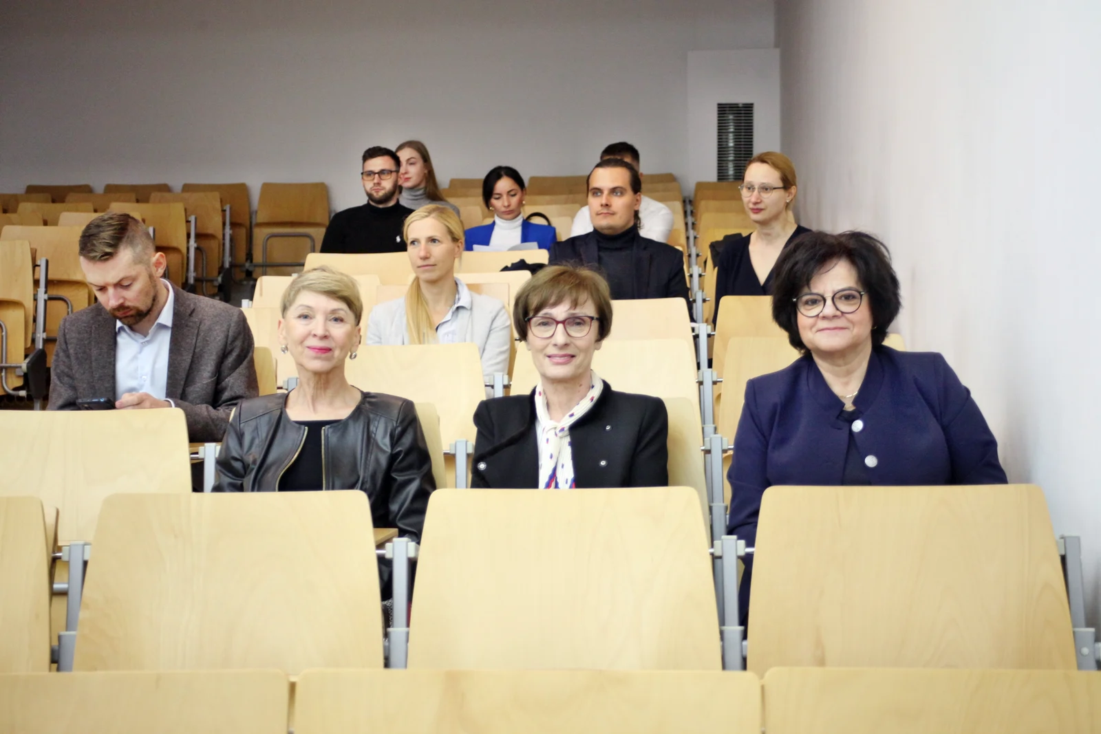 Fot. Adam Stępień - Obrona doktoratu pierwszego absolwenta Szkoły Doktorskiej Michała Zacharko