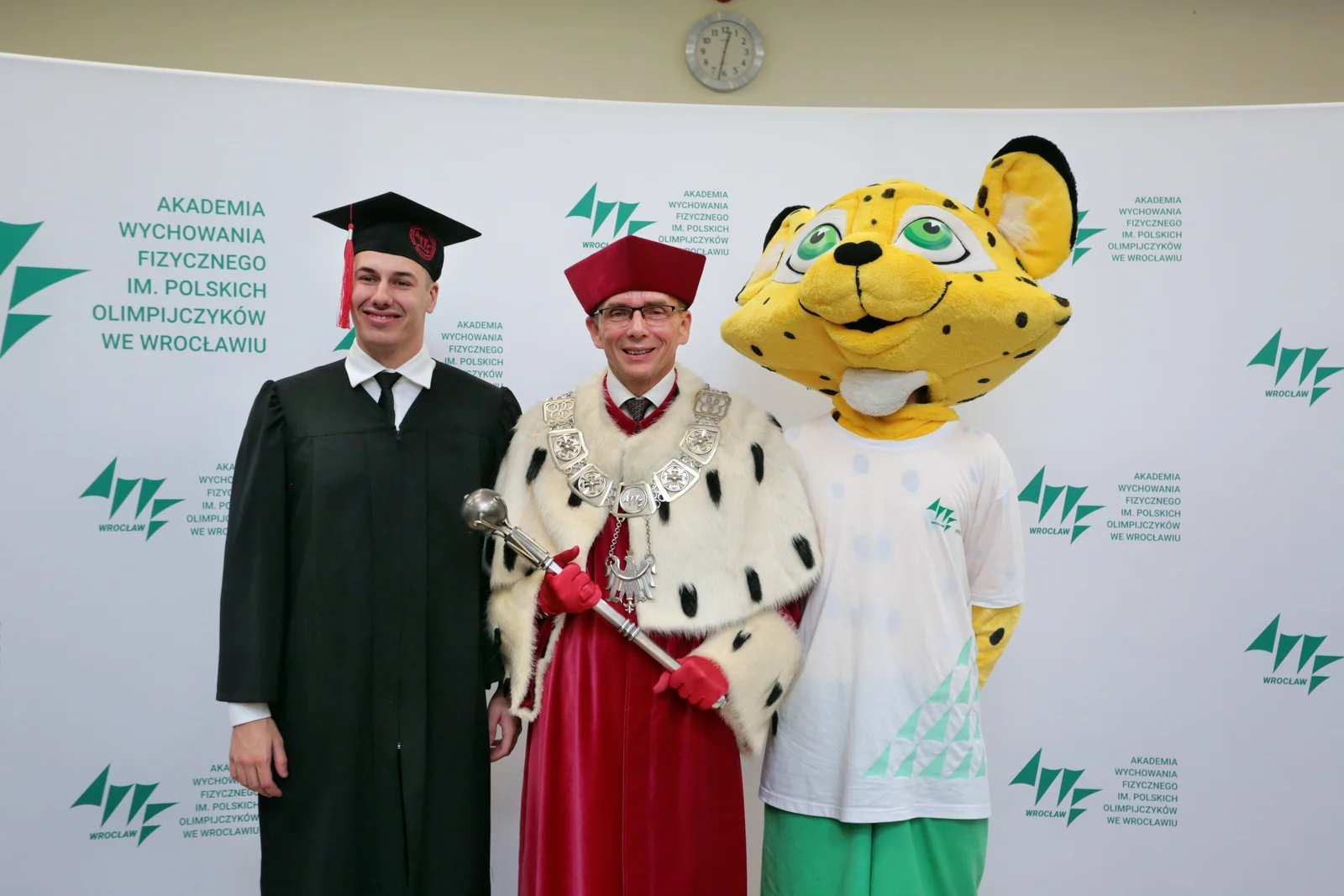Fot. Andrzej Nowak - Uroczyste wręczenie dyplomów absolwentom AWF Wrocław 2023.
