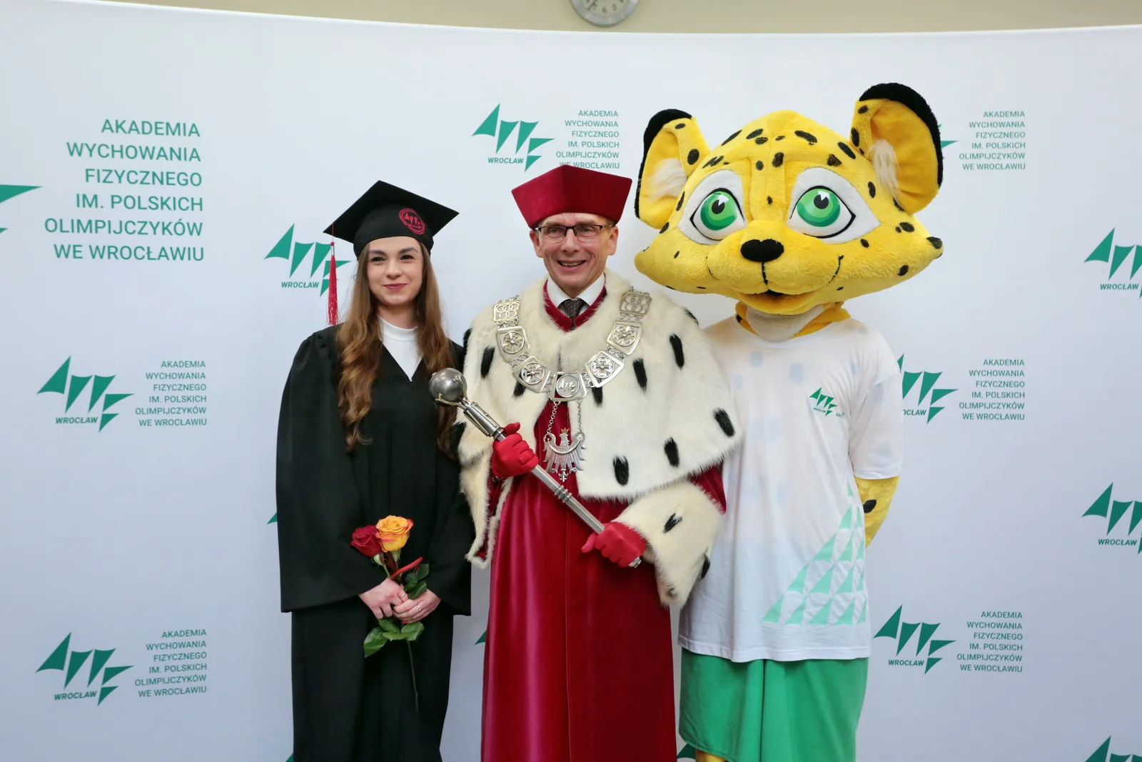 Fot. Andrzej Nowak - Uroczyste wręczenie dyplomów absolwentom AWF Wrocław 2023.