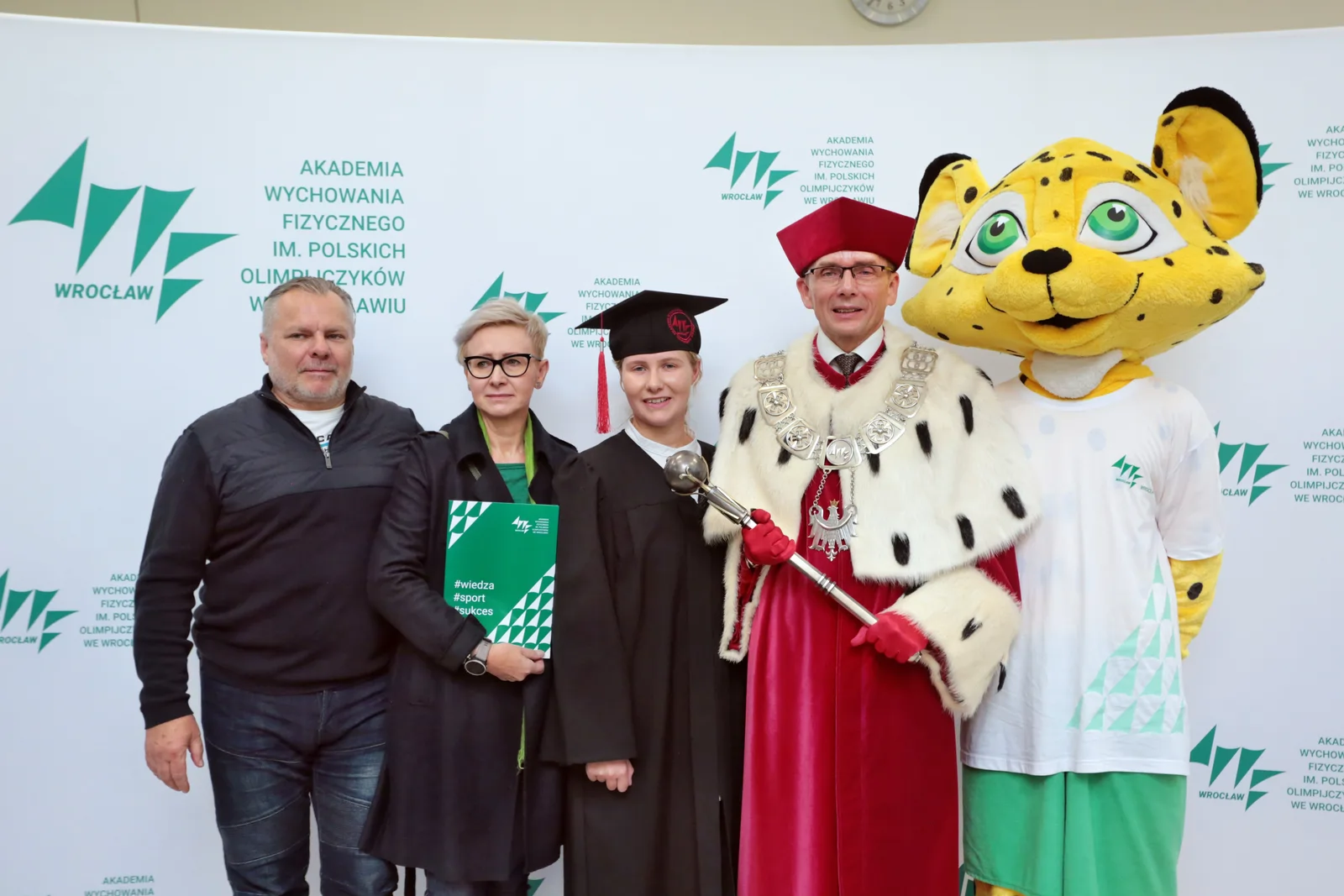 Fot. Andrzej Nowak - Uroczyste wręczenie dyplomów absolwentom AWF Wrocław 2023.