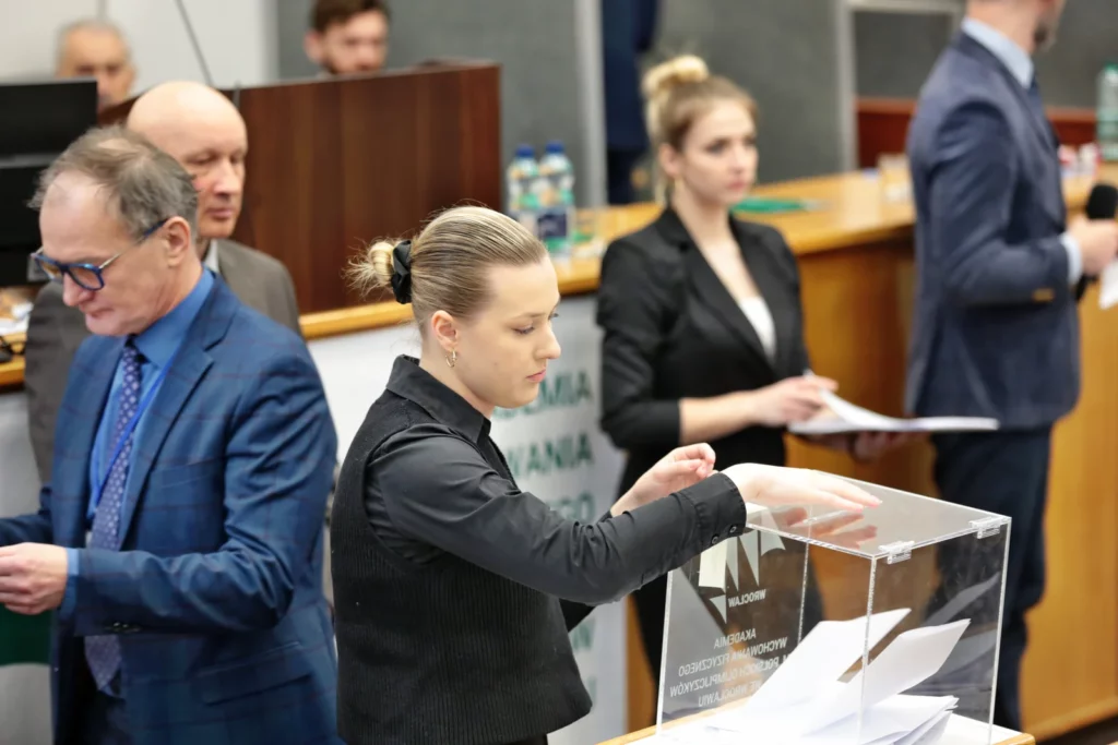 Fot. Andrzej Nowak - Dr hab. Tadeusz Stefaniak, prof. AWF Rektorem Akademii Wychowania Fizycznego we Wrocławiu na kadencję 2024-2028