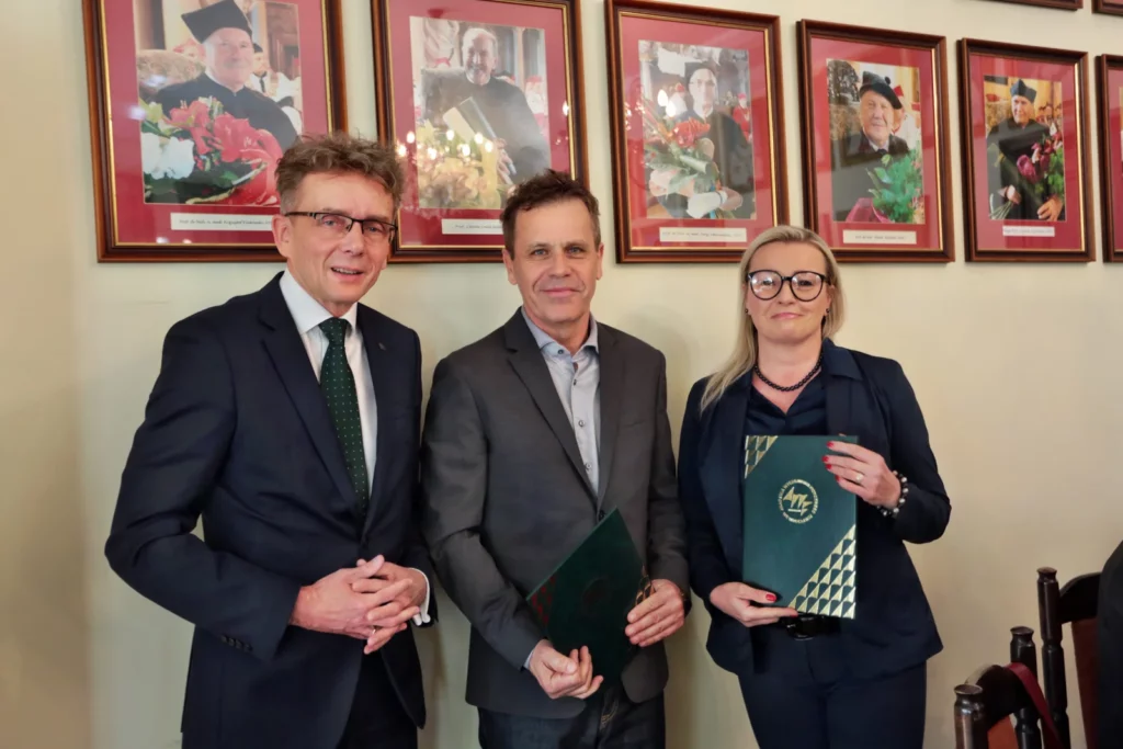 Fot. Andrzej Nowak - Posiedzenie Senatu AWF Wrocław - wręczenie nagród Rektora I stopnia