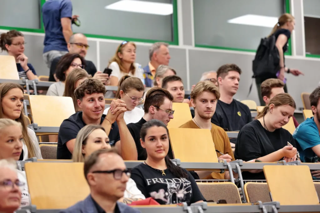 Fot. Andrzej Nowak - Wykład Pani Małgorzaty Nawrockiej - Wulgaryzmy czyli „Dopóki nie otworzyłeś ust swoich, miałem cię za filozofa", 15.05.2024