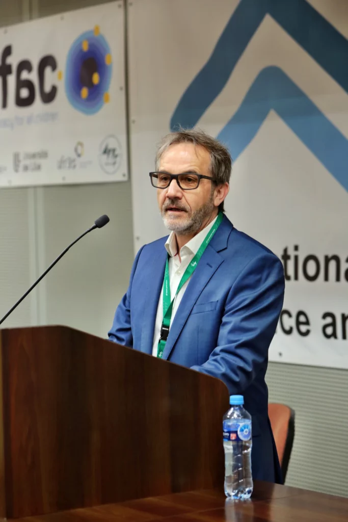 Fot. Andrzej Nowak - X Sympozjum Nauka i Pływanie 2024