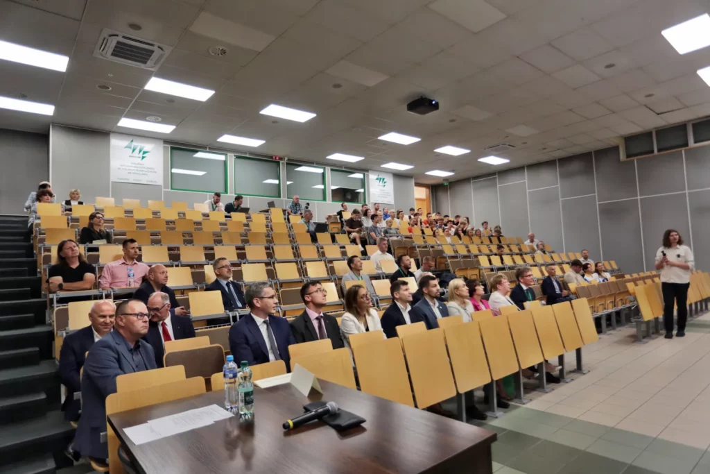 Fot. Andrzej Nowak - X Sympozjum Nauka i Pływanie 2024