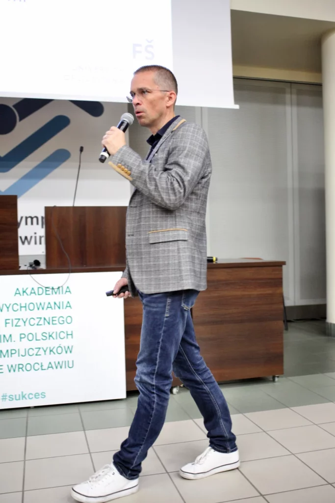 Fot. Adam Stępień - X Sympozjum Nauka i Pływanie 2024