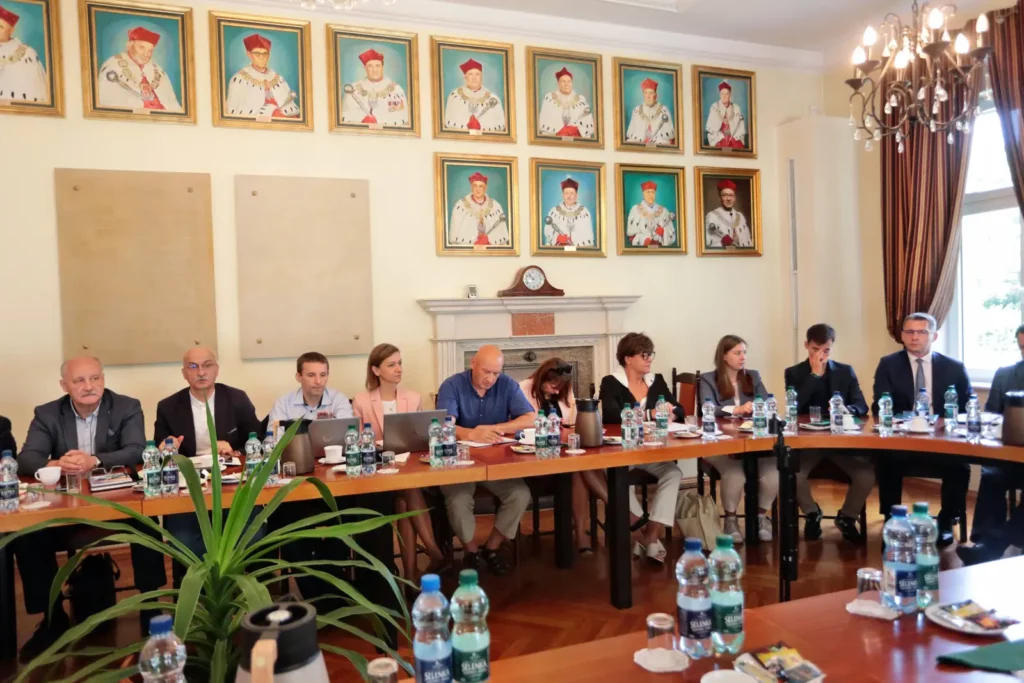 Fot. Andrzej Nowak - Ostatnie posiedzenie Senatu w bieżącej kadencji oraz spotkanie Rektora z pracownikami Uczelni