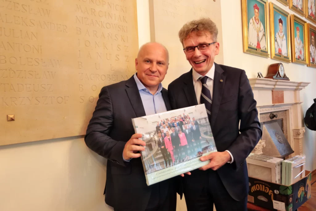 Fot. Andrzej Nowak - Ostatnie posiedzenie Senatu w bieżącej kadencji oraz spotkanie Rektora z pracownikami Uczelni