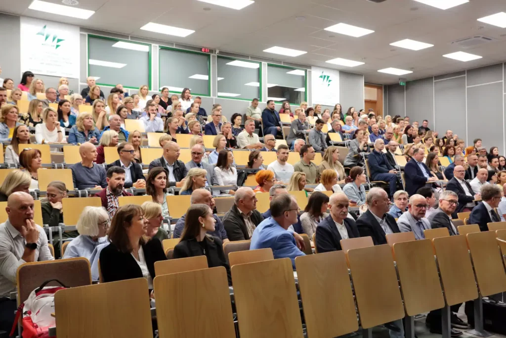 Fot. Andrzej Nowak - Spotkanie Rektora Elekta dr hab. Tadeusza Stefaniaka, prof. AWF z pracownikami Uczelni