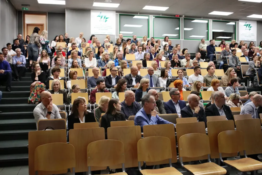 Fot. Adam Stępień - Spotkanie Rektora Elekta dr hab. Tadeusza Stefaniaka, prof. AWF z pracownikami Uczelni