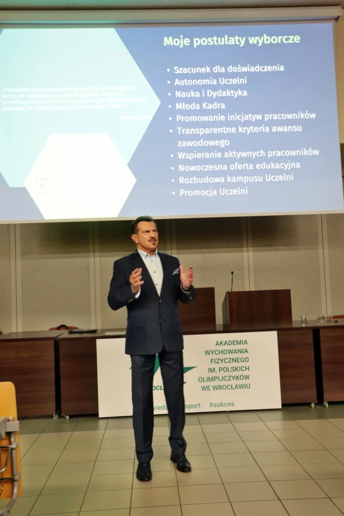 Fot. Andrzej Nowak - Spotkanie Rektora Elekta dr hab. Tadeusza Stefaniaka, prof. AWF z pracownikami Uczelni