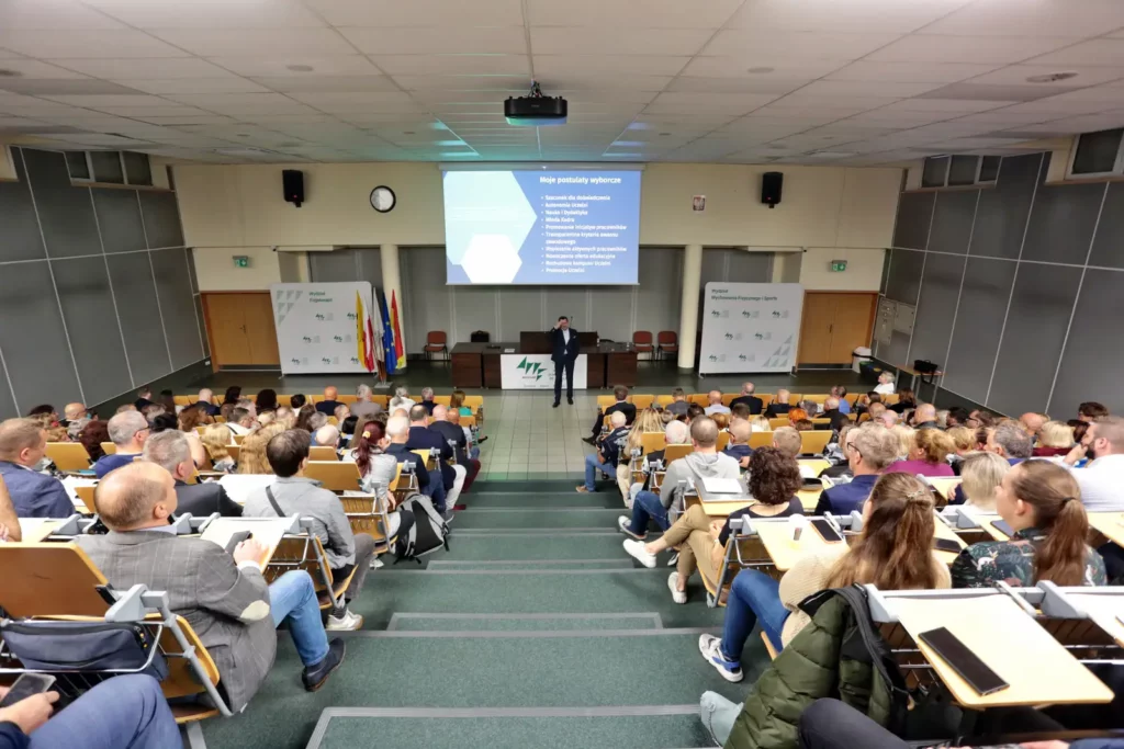 Fot. Andrzej Nowak - Spotkanie Rektora Elekta dr hab. Tadeusza Stefaniaka, prof. AWF z pracownikami Uczelni