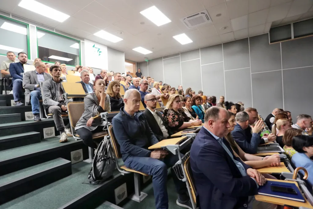 Fot. Andrzej Nowak - Spotkanie Rektora Elekta dr hab. Tadeusza Stefaniaka, prof. AWF z pracownikami Uczelni