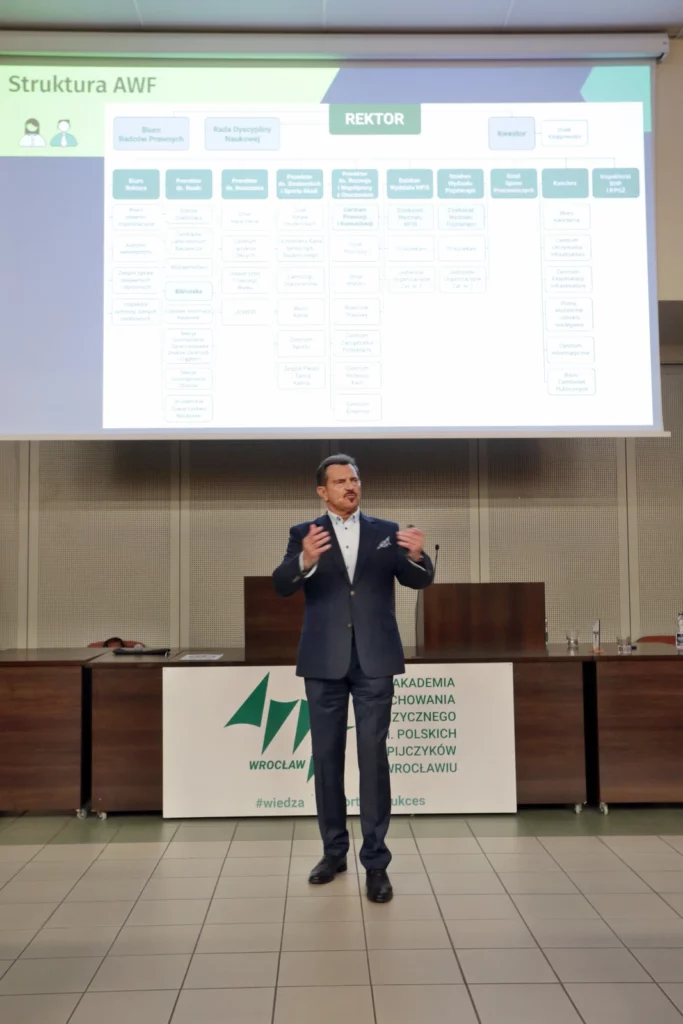 Fot. Andrzej Nowak - Spotkanie Rektora Elekta dr hab. Tadeusza Stefaniaka, prof. AWF z pracownikami Uczelni