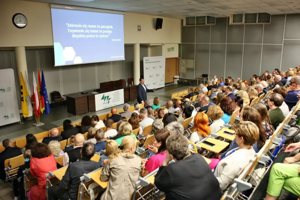 Fot. Adam Stępień - Spotkanie Rektora Elekta dr hab. Tadeusza Stefaniaka, prof. AWF z pracownikami Uczelni