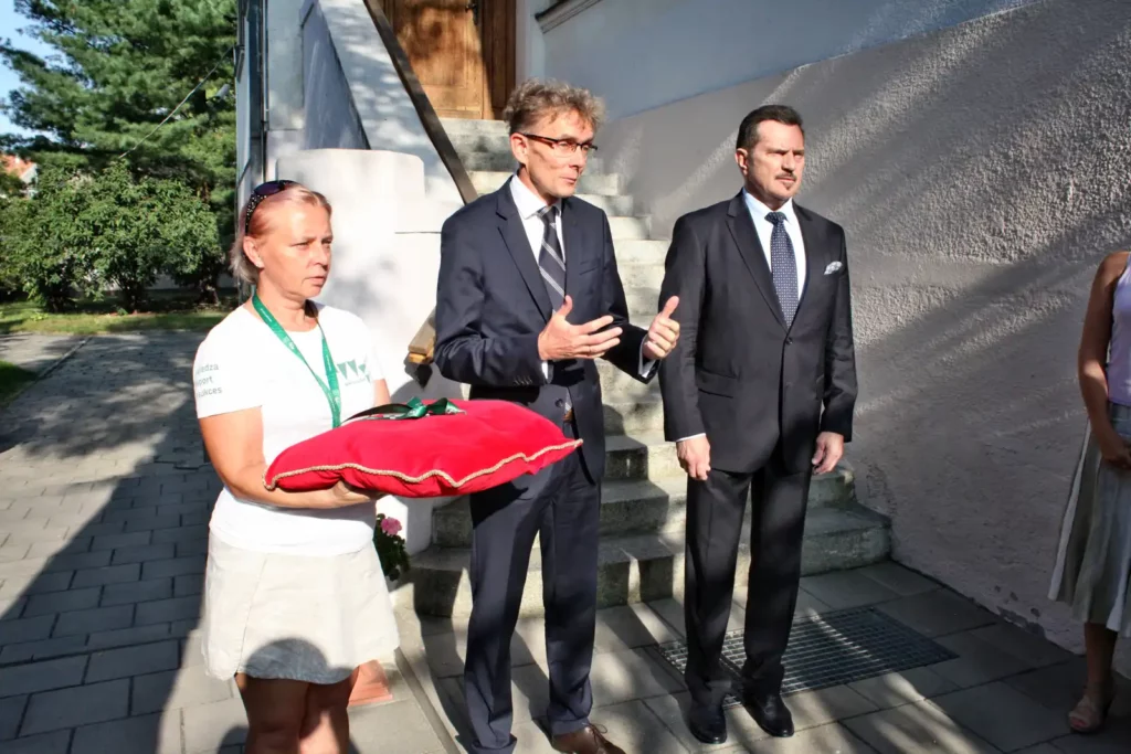 Fot. Adam Stępień - Klucze uczelni w nowych rękach 