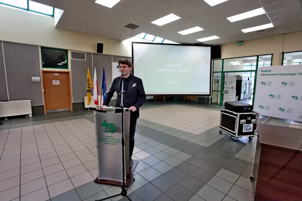 Fot. Adam Stępień - Wręczenie dyplomów absolwentom Akademii Wychowania Fizycznego im. Polskich Olimpijczyków we Wrocławiu 2024