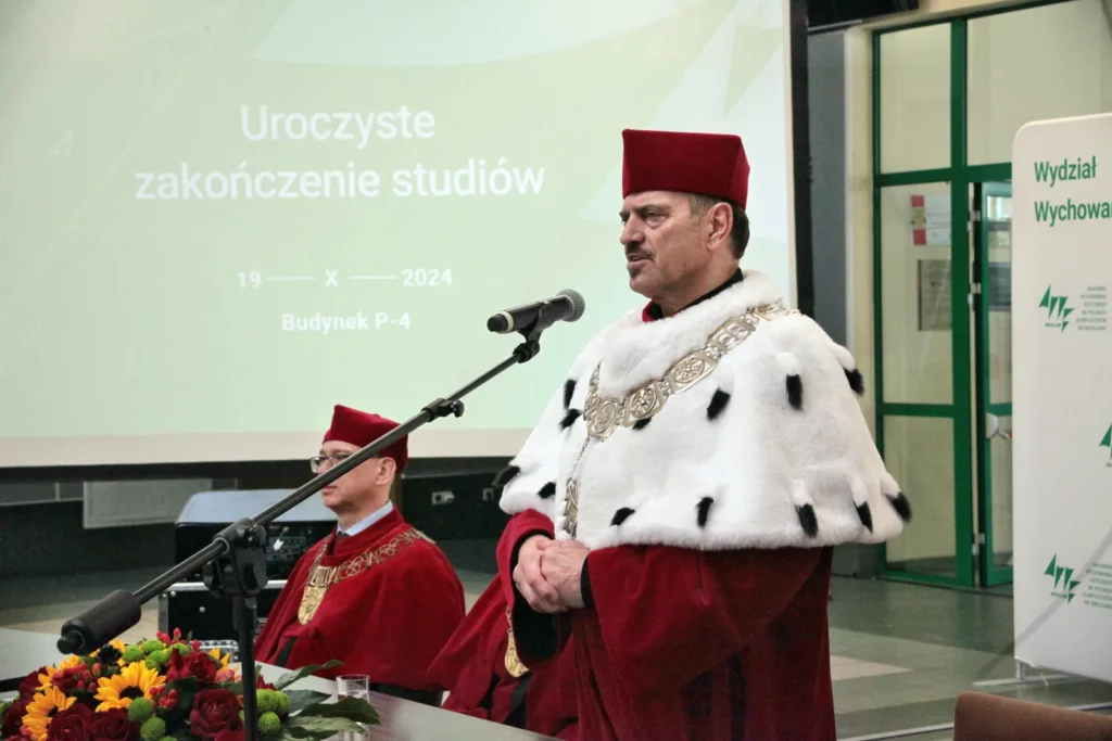Fot. Adam Stępień - Wręczenie dyplomów absolwentom Akademii Wychowania Fizycznego im. Polskich Olimpijczyków we Wrocławiu 2024