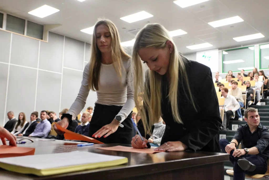 Fot. Adam Stępień - Immatrykulacja studentów rocznika 2024/2025 - Wydział WFiS, kierunek WF i TiR