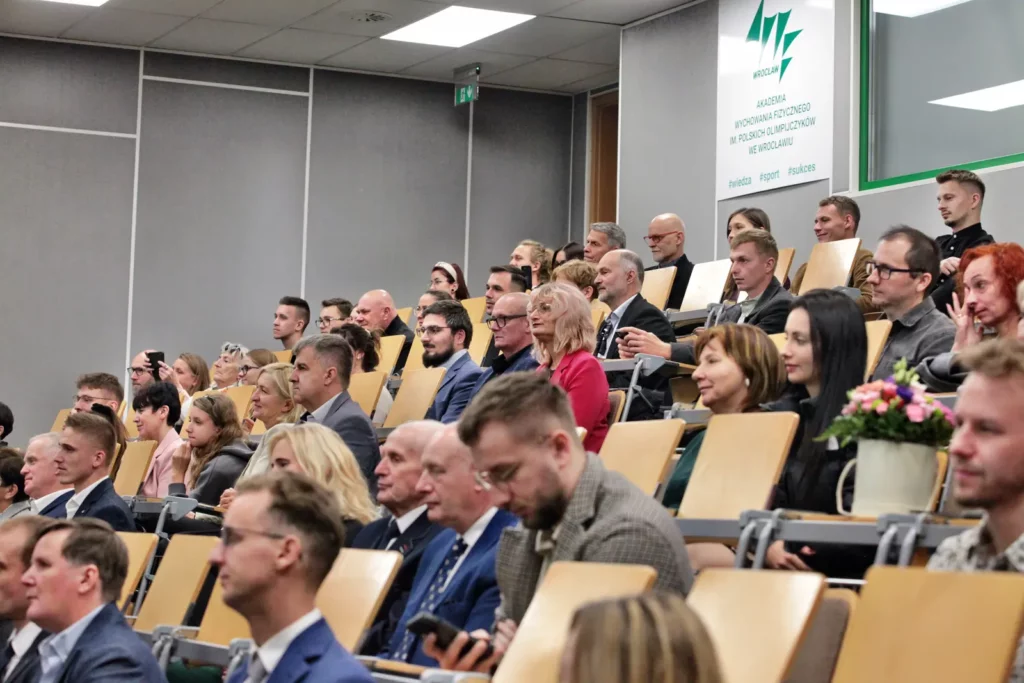 Fot. Adam Stępień - Wręczenie dyplomów absolwentom Akademii Wychowania Fizycznego im. Polskich Olimpijczyków we Wrocławiu 2024