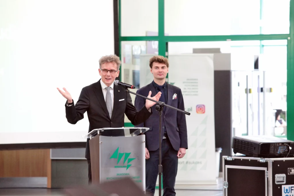 Fot. Adam Stępień - Wręczenie dyplomów absolwentom Akademii Wychowania Fizycznego im. Polskich Olimpijczyków we Wrocławiu 2024
