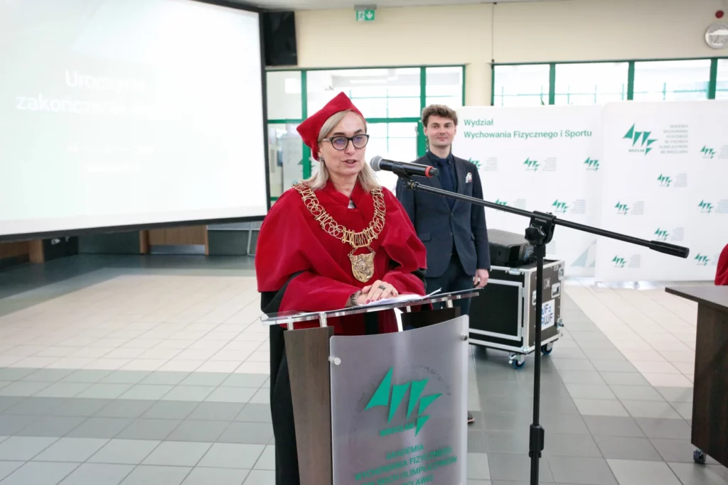 Fot. Adam Stępień - Wręczenie dyplomów absolwentom Akademii Wychowania Fizycznego im. Polskich Olimpijczyków we Wrocławiu 2024