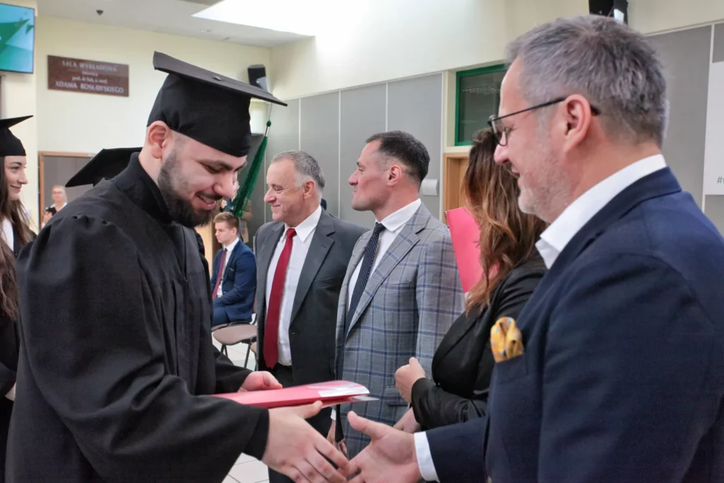 Fot. Adam Stępień - Wręczenie dyplomów absolwentom Akademii Wychowania Fizycznego im. Polskich Olimpijczyków we Wrocławiu 2024