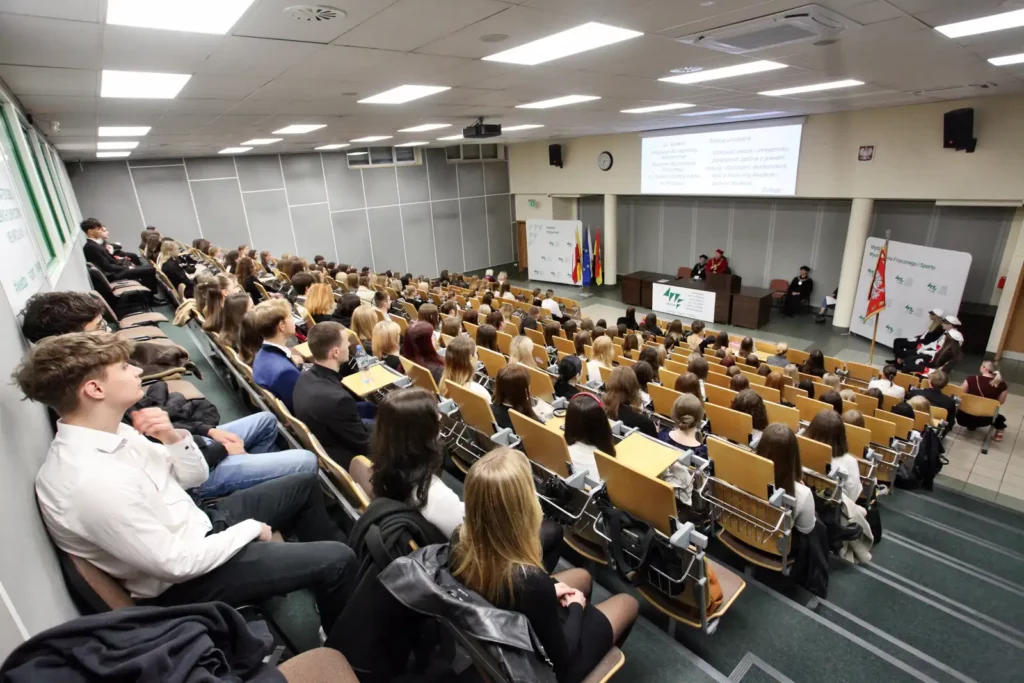 Fot. Adam Stępień - Immatrykulacja studentów rocznika 2024/2025 - Wydział Fizjoterapii, kierunek Kosmetologia i Terapia Zajęciowa
