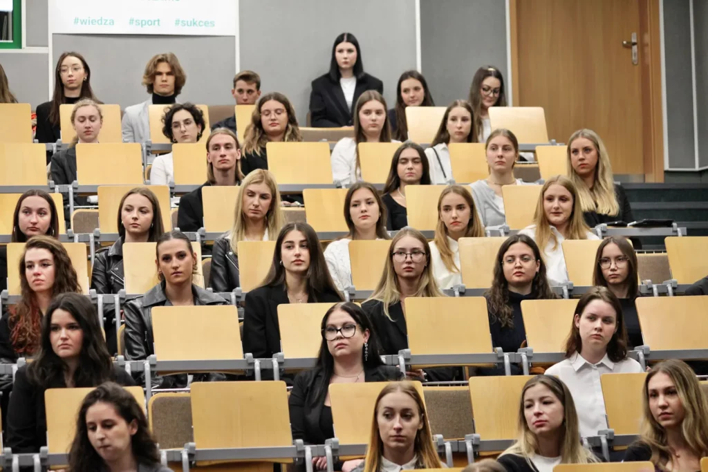 Fot. Adam Stępień - Immatrykulacja studentów rocznika 2024/2025 - Wydział Fizjoterapii, kierunek Kosmetologia i Terapia Zajęciowa