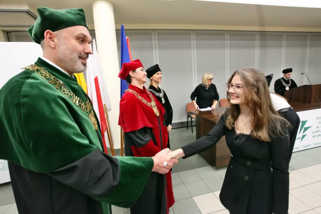 Fot. Adam Stępień - Immatrykulacja studentów rocznika 2024/2025 - Wydział Fizjoterapii, kierunek Kosmetologia i Terapia Zajęciowa