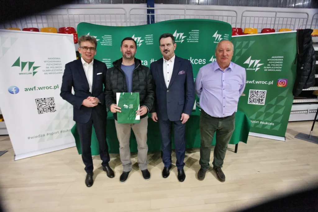 Fot. Adam Stępień - XXXV Świąteczny Turniej Szóstek Piłkarskich o Puchar Rektora AWF Wrocław