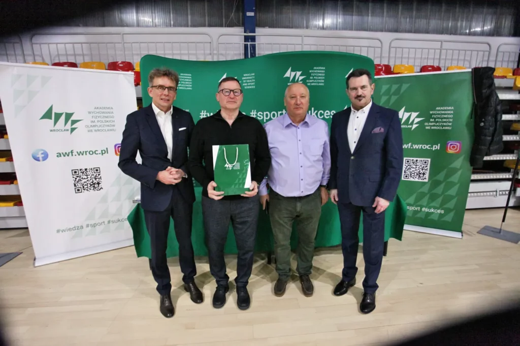 Fot. Adam Stępień - XXXV Świąteczny Turniej Szóstek Piłkarskich o Puchar Rektora AWF Wrocław