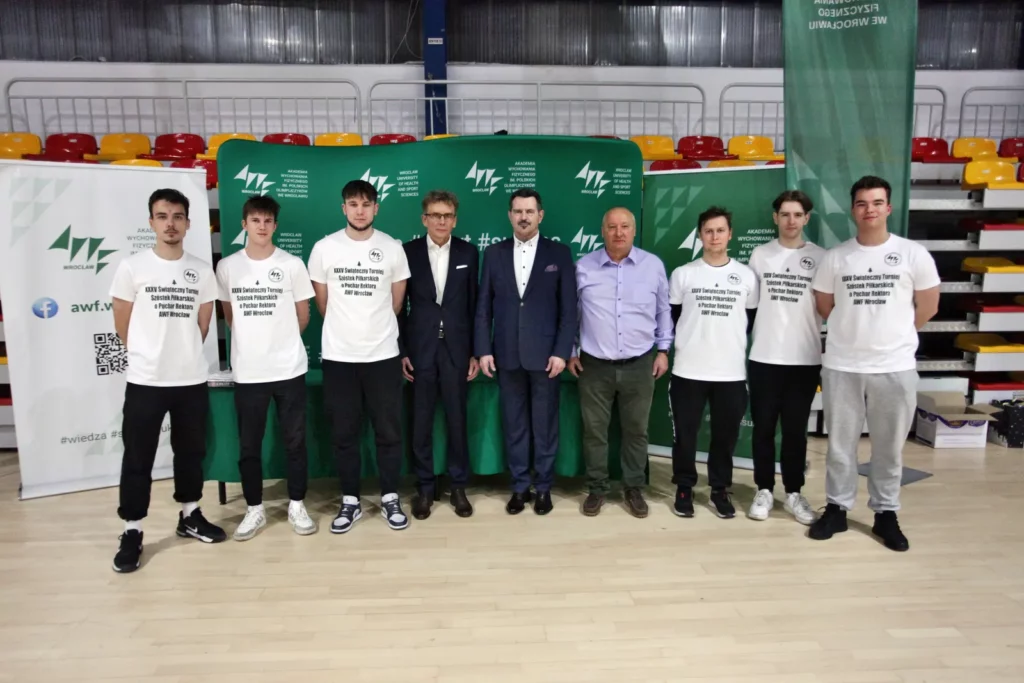 Fot. Adam Stępień - XXXV Świąteczny Turniej Szóstek Piłkarskich o Puchar Rektora AWF Wrocław