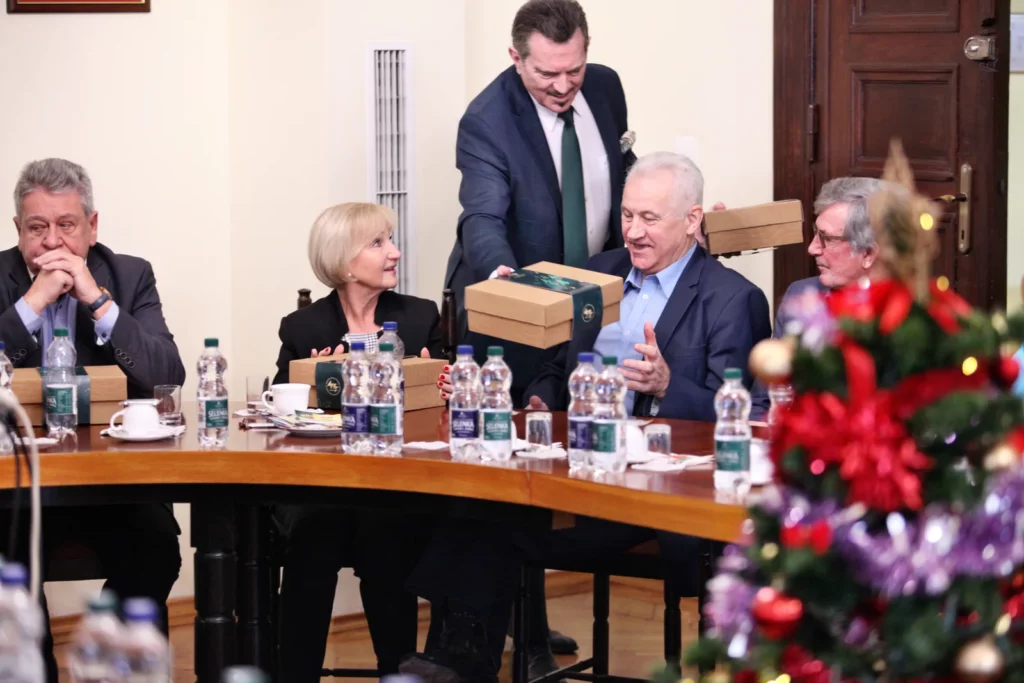 Fot. Adam Stępień - Spotkanie wigilijne z Seniorami Uczelni