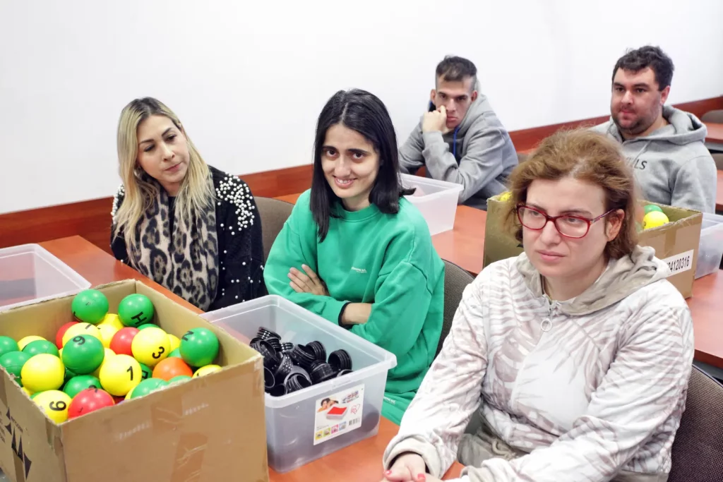 Fot. Adam Stępień - Wykorzystanie piłek EDUball w edukacji i terapii osób dorosłych z niepełnosprawnościami
