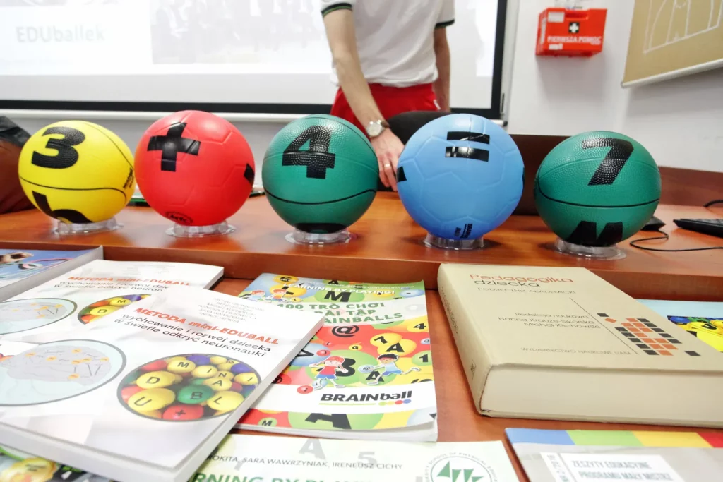 Fot. Adam Stępień - Wykorzystanie piłek EDUball w edukacji i terapii osób dorosłych z niepełnosprawnościami