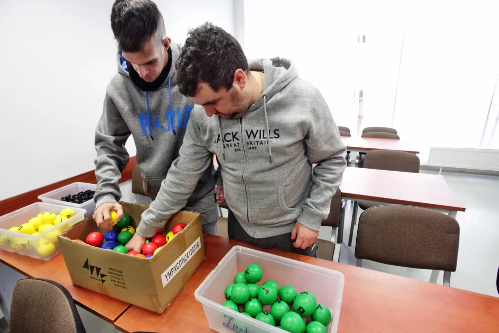 Fot. Adam Stępień - Wykorzystanie piłek EDUball w edukacji i terapii osób dorosłych z niepełnosprawnościami